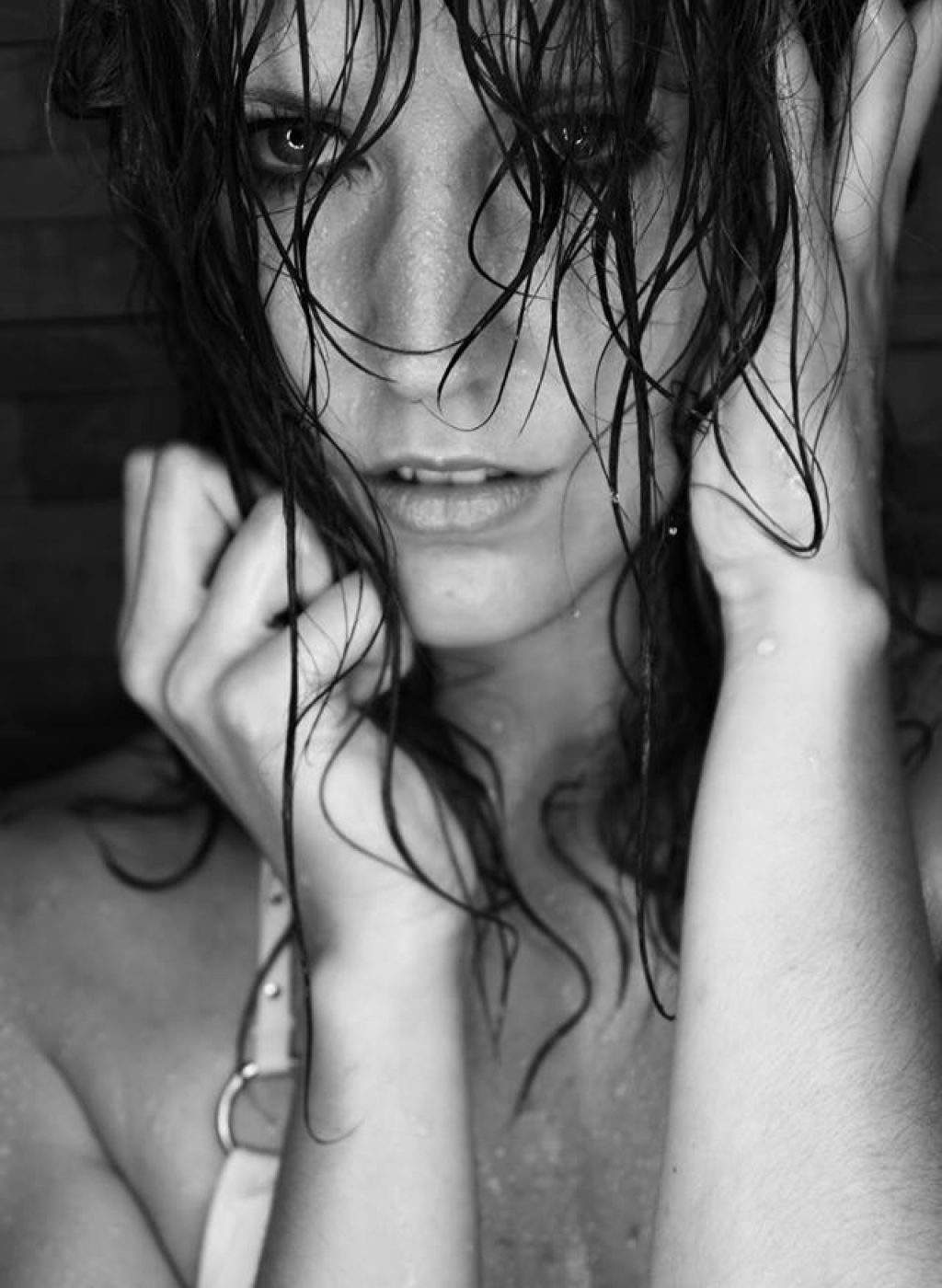 581789_633677733323730_68966791_n