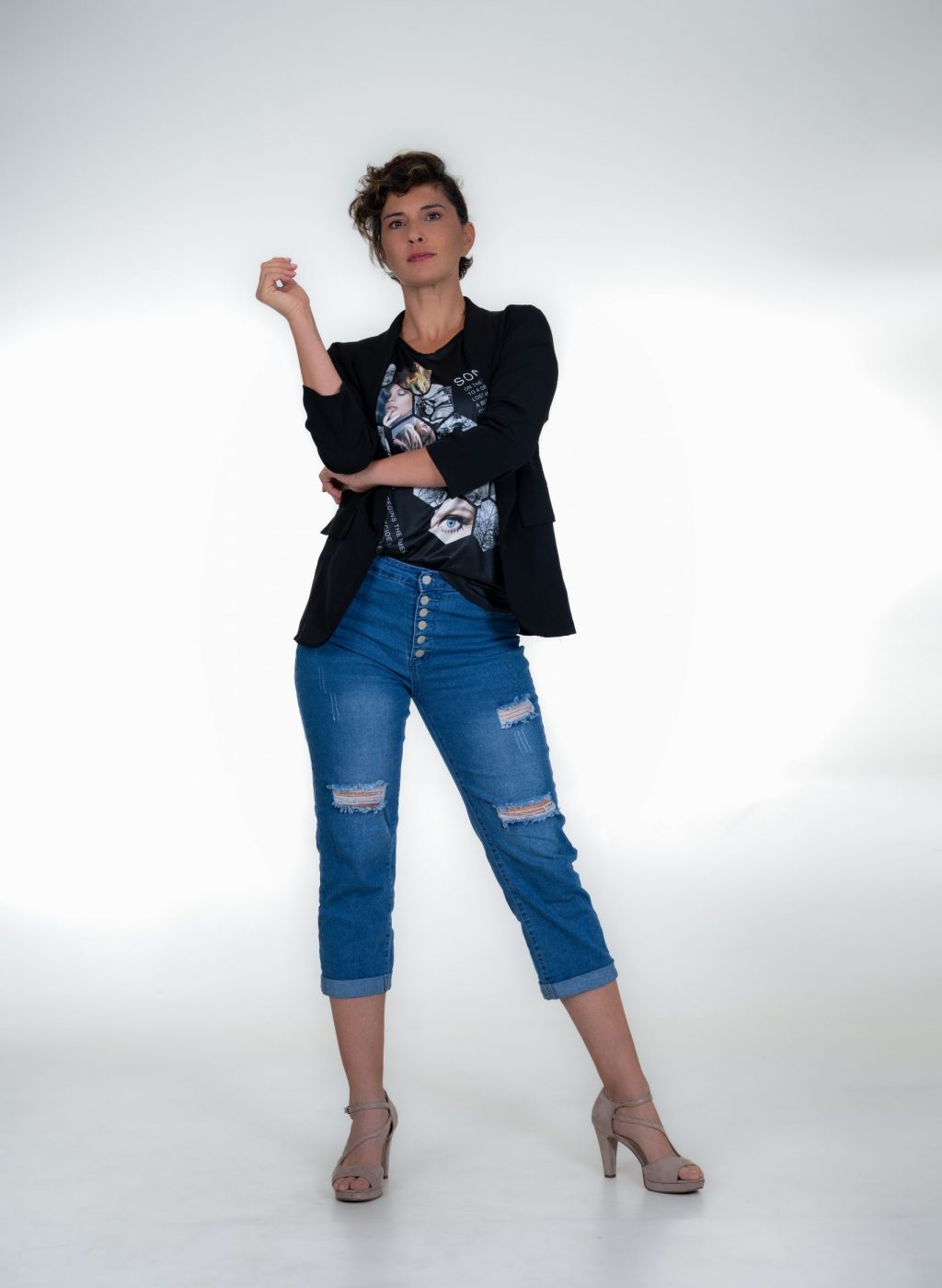 DSC_9491-Bearbeitet-buri-stehend-street-casual